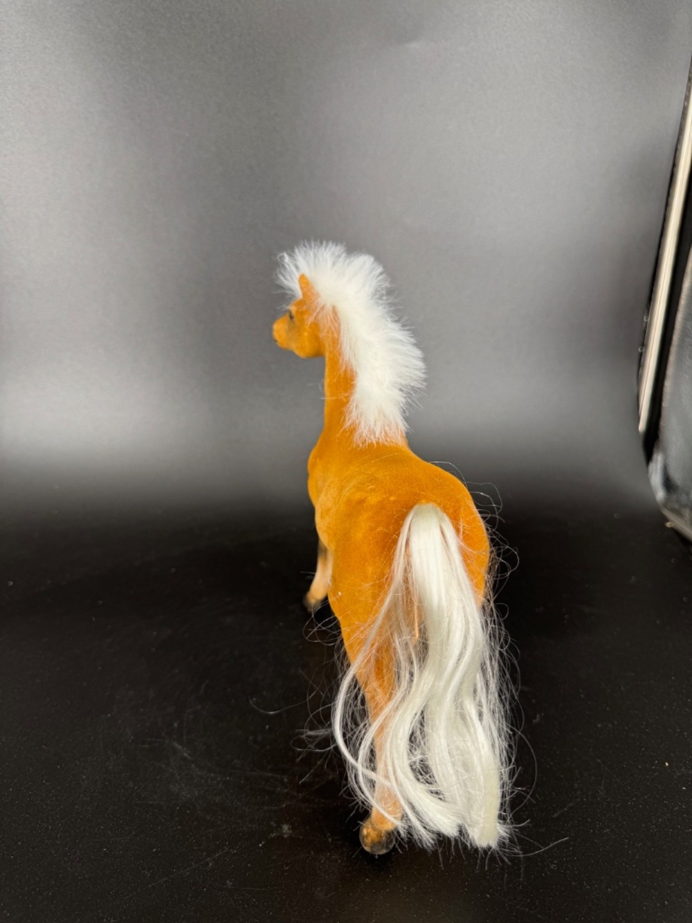 Flocked Felt Breyer Horse Figures - Picture 4 of 8